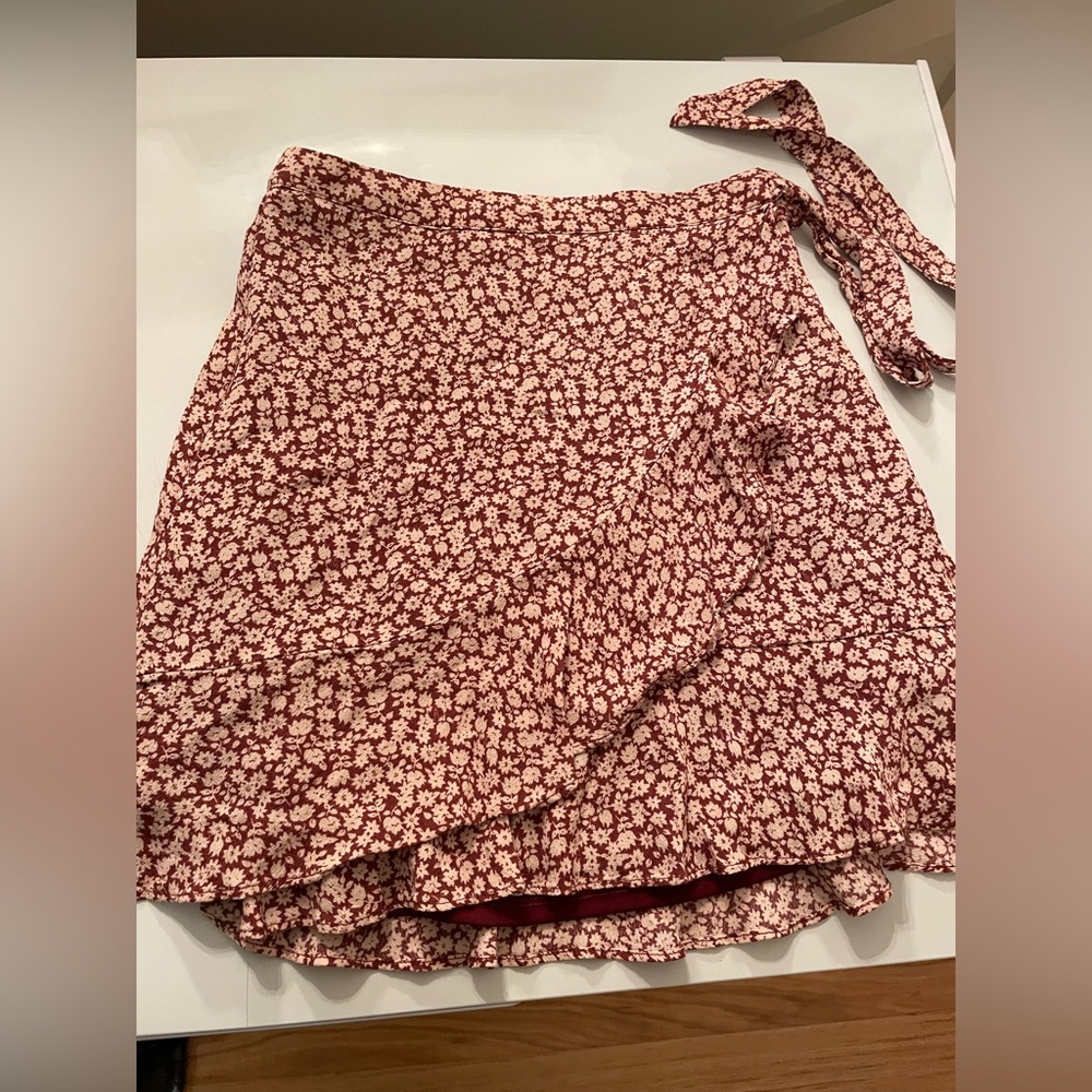 Gianni Bini wrap skirt